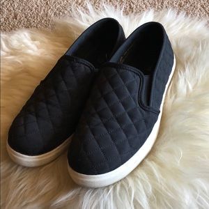 Steve Madden Copycat Slip Ons